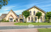 Außenansicht - Platz für die ganze Familie: Historisches Haus in Neuenwalde mit Pool und großzügigem Grundstück