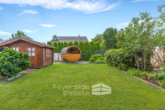 Garten - Bungalow im Grünen – Wohnen auf einer Ebene mit großem Garten und Sauna