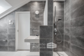 Badezimmer - Klein Berkel | Exklusives MFH mit 4 Wohneinheiten – Ideal als Kapitalanlage oder Selbstnutzung!