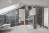 Badezimmer - Klein Berkel | Exklusives MFH mit 4 Wohneinheiten – Ideal als Kapitalanlage oder Selbstnutzung!