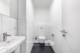 Separates WC - Vermietete Eigentumswohnung in Bestlage von Bremen-Gete – Umfassend modernisiert