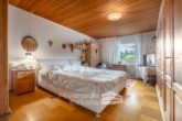 Schlafzimmer - Am Ohrberg I Einfamilienhaus mit Einliegerwohnung auf Erbpachtgrundstück!