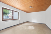 Schlafzimmer EG R