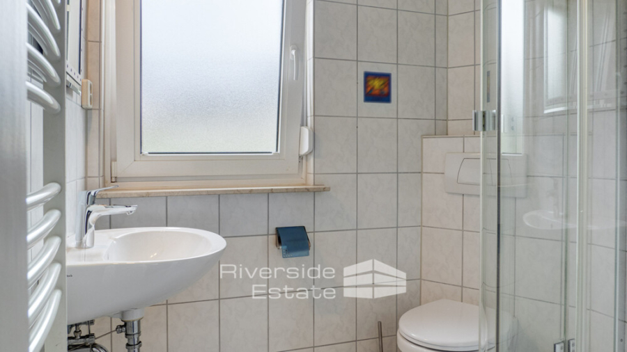 Bad mit Dusche