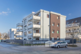 Hausansicht - Exklusive Traumwohnung in begehrter Lage von Seelze – Ruhig, naturnah und zentral!