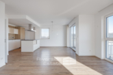 offener Wohn- und Essbereich - Exklusive Traumwohnung in begehrter Lage von Seelze – Ruhig, naturnah und zentral!