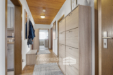 Flur - Hessisch Oldendorf| Modernisierte 4-Zimmer-Wohnung mit Balkon und guter Ausstattung