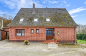 Frontansicht des Wohnhauses mit ca. 183m² Wohnfläche - Rotenburg – Scheeßel I Top ausgestattete Reitanlage mit Reithalle, ein Zuhause für Pferd und Mensch