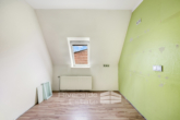 Zimmer Dachgeschoss ca. 8,35m² - Rotenburg – Scheeßel I Top ausgestattete Reitanlage mit Reithalle – ein Zuhause für Pferd und Mensch