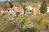 Luftaufnahme - Brünnighausen | Stilvolles, renoviertes Wohnhaus in ruhiger Lage mit tollem Ausblick!