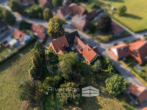 Luftansicht - Vielseitiger Resthof mit zwei Wohnhäusern, Stallungen und großer Scheune in Haverbeck!