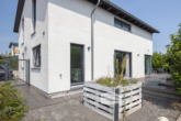 Terrasse - Groß Berkel|Modernes Einfamilienhaus (Bj.2016) mit hochwertiger Ausstattung in ruhiger Lage!