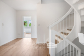 Flur OG - Modern wohnen auf 3 Etagen – Reihenmittelhaus mit Terrasse und kleinem Garten