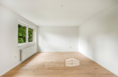 Schlafzimmer OG - Modern wohnen auf 3 Etagen – Reihenmittelhaus mit Terrasse und kleinem Garten