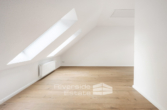 Zimmer DG - Modern wohnen auf 3 Etagen – Reihenmittelhaus mit Terrasse und kleinem Garten
