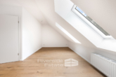Zimmer DG - Modern wohnen auf 3 Etagen – Reihenmittelhaus mit Terrasse und kleinem Garten
