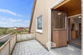 Balkon - Hastenbeck I Sanierungsbedürftige Doppelhaushälfte mit großem Grundstück in ruhiger Lage!