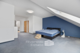 Dachgeschoss - Coppenbrügge-Herkensen |Gepflegtes Reihenhaus mit Terrasse und Stellplatz – ideal für Familien!