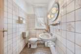 Gäste WC EG - Hipstedt|Attraktives Zweifamilienhaus – ideal für Kapitalanlage oder Eigennutz