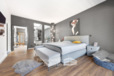 Schlafzimmer - Exklusives 4-Familienhaus im Klütviertel – kernsanierte Loftwohnung & großer Garten!