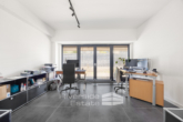 Büro - Exklusives 4-Familienhaus im Klütviertel – kernsanierte Loftwohnung & großer Garten!
