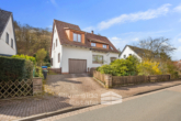 Hausansicht vorne - Hameln-Klüt I EFH mit großem Eigentumsgrundstück, Garten & Garage!