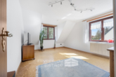 Zimmer im OG - Hameln-Klüt I EFH mit großem Eigentumsgrundstück, Garten & Garage!