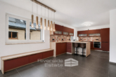 Küche - KfW-40-Plus Traumhaus mit PV-Anlage, Wärmepumpe, Smart-Home & großer Garage