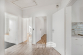 Flur Wohnung OG - Zweifamilienhaus in Verden – teilweise vermietet, vielseitig nutzbar