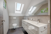 WC im Obergeschoss - Modernisiertes Einfamilienhaus mit Pool & Wintergarten in ruhiger Lage von Benstorf