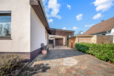 Carport & Garage - Einfamilienhaus in ruhiger Lage mit Potenzial – Erbpachtgrundstück mit Möglichkeit zum Kauf!