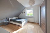 Zimmer im OG - Modernes freistehendes Einfamilienhaus mit Erbpachtgrundstück in Klein Berkel!