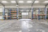 Tor und Nebeneingang - Über 1000m² Lager- und Gewerbehalle im Gewerbegebiet Oyten