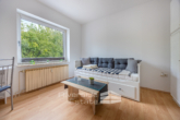 Wohn-Schlafzimmer EG - rechter Hauseingang - Segelhorst | Mehrfamilienhaus mit drei Wohneinheiten – Ideal für Kapitalanleger und Selbstnutzer
