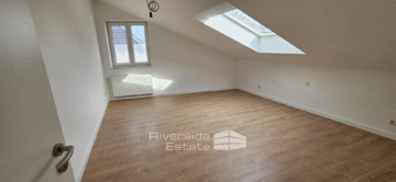 Wohnkomfort in Hemelingen – Moderne Mietwohnung im Bremer Osten, 28309 Bremen, Dachgeschosswohnung