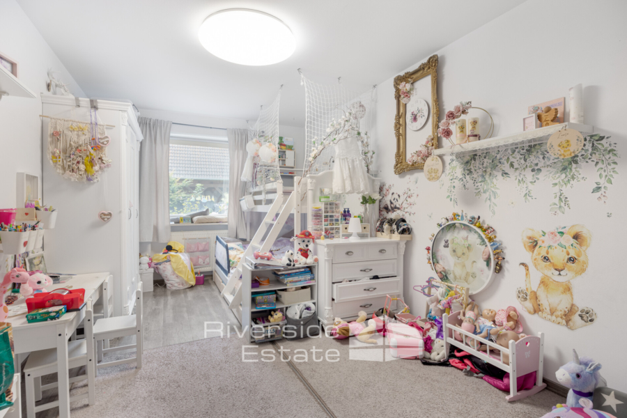 Kinderzimmer / Büro