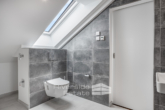 Badezimmer - Klein Berkel | Exklusive Maisonette Wohnung – mit Dachterrasse, Smart Home und Balkon!