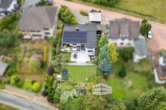 Luftaufnahme - Modernisiertes Einfamilienhaus mit Photovoltaik und traumhaftem Ausblick!