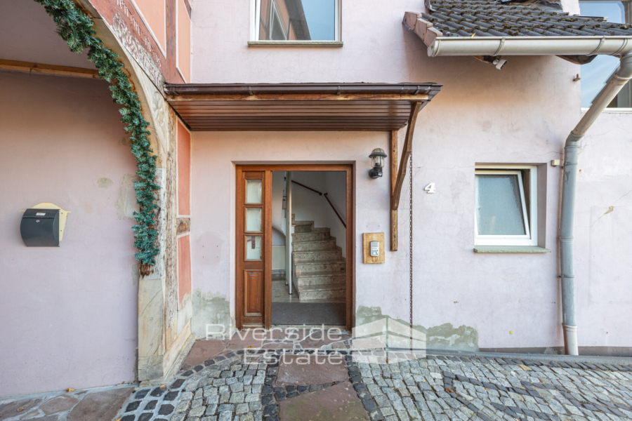 Überdachter Eingangsbereich