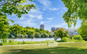 Direkte Weserlage - Ihr neues Zuhause direkt an der Weser – 2-Zimmer-Wohnung mit Aussicht & Charme zum 01.10. bezugsfrei