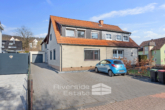 Hausansicht - Attraktive Doppelhaushälfte am Klüt mit Wintergarten, Garage & Eigentumsgrundstück!