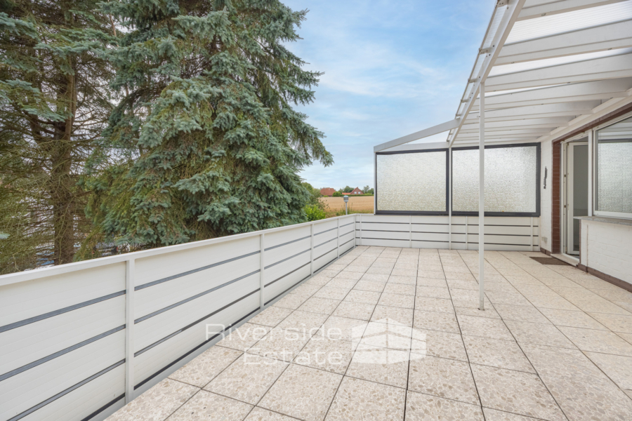 Balkon EG - links