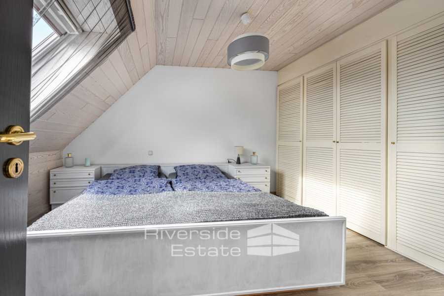 Zimmer DG - Maisonette-Wohnung